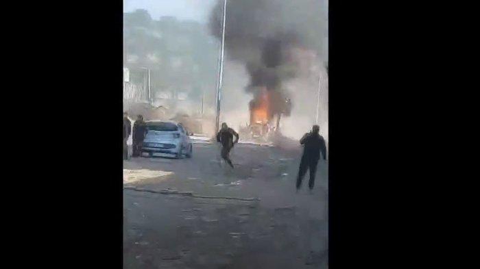 buldoser milik pendudukan Israel terbakar