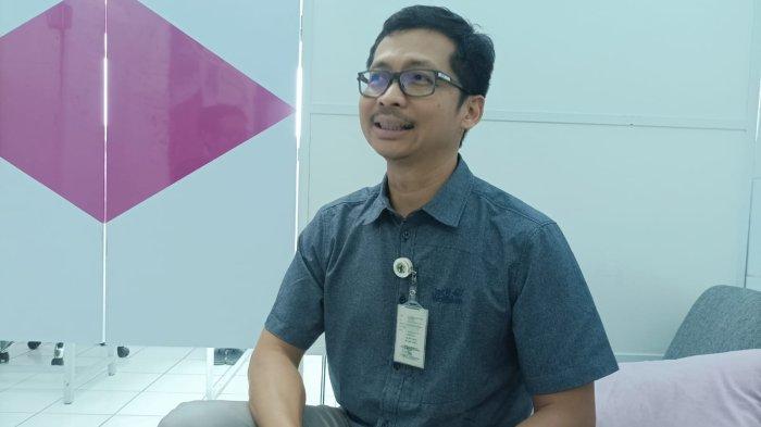 SEMBUHKAN HIV - dr. R. Satriyo Budhi S, SpPD,K-PTI,Mkes FINASIM, Dokter Spesialis Penyakit Dalam Konsultan Penyakit Tropik & Infeksi RSUD Dr. Moewardi Surakarta diwawancarai pada Rabu (7/5/2025)