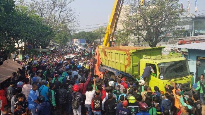 Batita Selamat dari Kecelakaan Maut di Karawaci Diungsikan, Kondisi Tubuh Tak Terluka