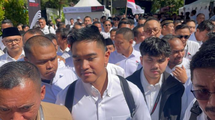 Tiga Calon Ketua Umum PSI Hadir, Ribuan Kader Tumpah Ruah di Solo