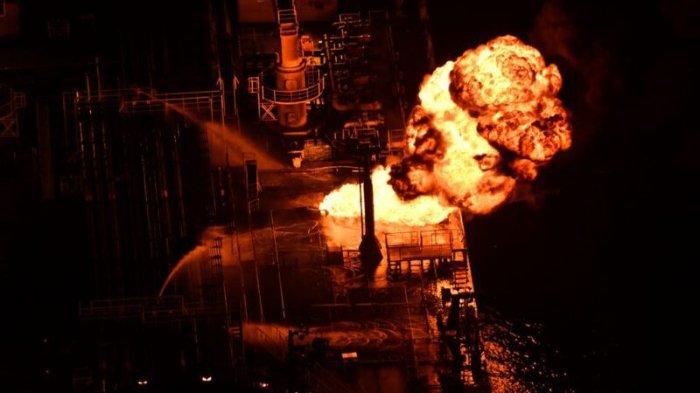 Pasukan Prancis di Teluk Aden merilis foto kapal tanker Inggris, Marlin Luanda, yang dirudal Houthi, Yaman pada Jumat (26/2/2024).
