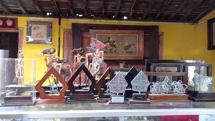 Karya vandel dan suvenir di Suryo Art