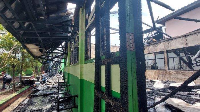 kebakaran di SMP 5 samarinda asdf asdf