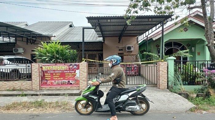 Kontrakan ditemukannya jenazah Frenki yang tinggal bersama dua rekannya