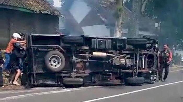 mobil tahanan kecelakaan tunggal di tasik