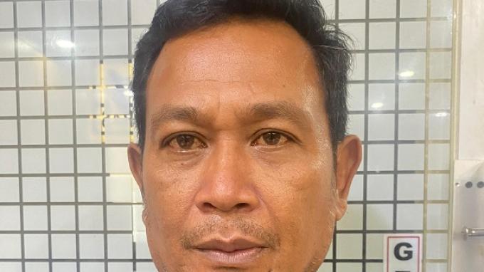 PELAKU PENGANCAMAN - Polisi berhasil menangkap pria bernama Zabidi yang mengaku orang ring satu di Istana dan mengancam warga di Depok dengan memamerkan senjata api. Pelaku saat ini ditahan di rutan Polda Metro Jaya, Jakarta Selatan, Rabu (2/7/2025).