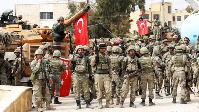 MILITER TURKI - Para personel pasukan Turki. Negara tersebut berencana menempatkan aset militernya di Suriah dengan beberapa tujuan, termasuk menjaga keamanan rezim baru negara Arab tersebut.
