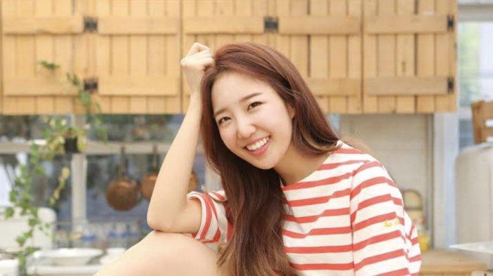 Penyanyi Korea Selatan, Tarin.