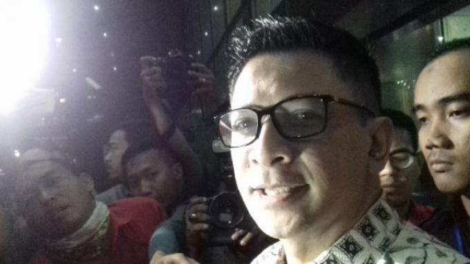 Petinggi Arema FC Nonaktif Ditanya KPK Soal Kedekatannya Dengan Eddy Rumpoko