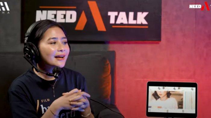 Prilly Latuconsina di podcast Need A Talk Atta Halilintar