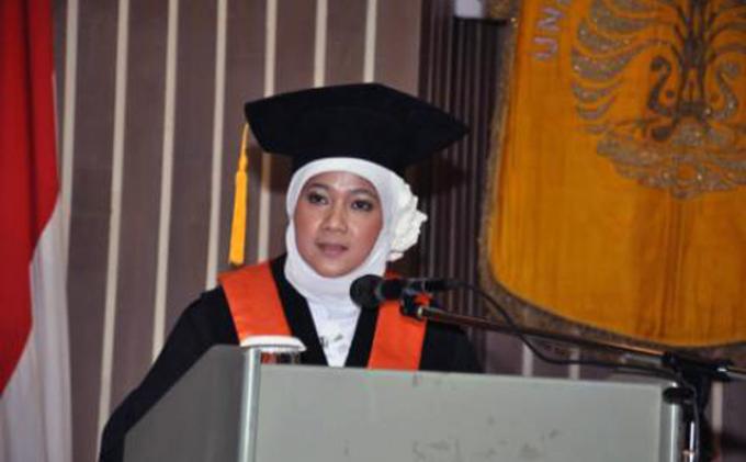UI Kukuhkan Profesor Perempuan Pertama Ilmu Pajak Indonesia - TribunNews.com