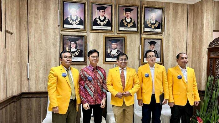 seminar wisuda UT 2025 - 2