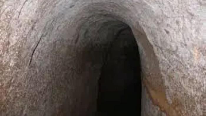terowongan tentara Kamboja