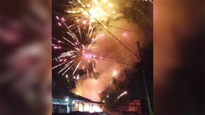 Viral Langit Malam Bak Pesta Kembang Api, Toko Mainan di Leuwiliang Terbakar, Damkar Ungkap Penyebab
