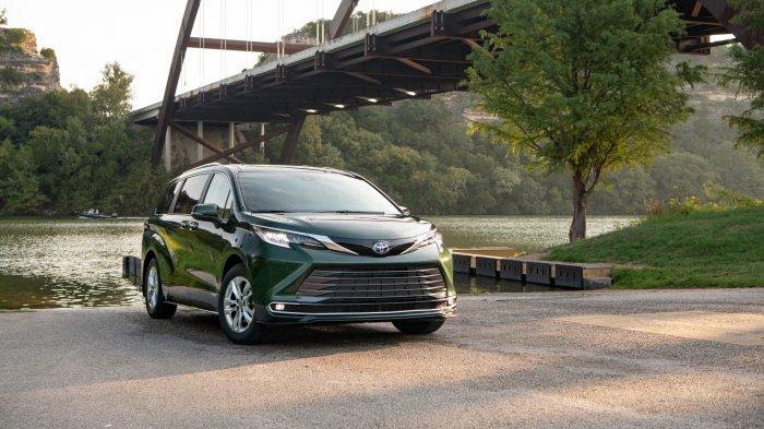 Bulan Depan Toyota Sienna Hybrid Rilis, Dijual Mulai Rp 508 Juta ...