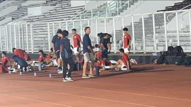 Alex Pastoor Ikut Pantau Latihan Timnas Indonesia U-23 di Stadion Madya, Incar Siapa?