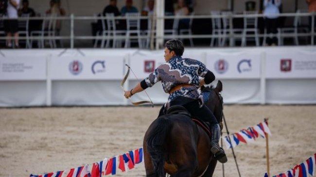 Horseback Archery Piala Ketum Pordasi di Pantai Sanur Bali Diikuti Peserta Internasional