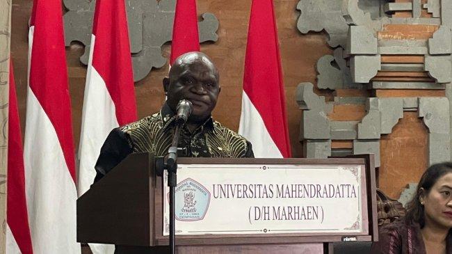 Dies Natalis ke-62 Universitas Mahendradatta, Menteri HAM Beri Kuliah Umum Pembangunan HAM