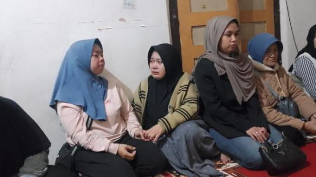 Nestapa Mela Puri, Anaknya Tewas Rebutan Nasi Gratis di Pesta Dedi Mulyadi