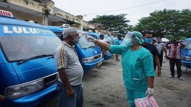 Beredar Isu Sopir Angkot di Ambon Positif Corona, Seluruh Armada Trayek Passo Disemprot Disinfektan