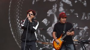 Chord Gitar Gugatan Rakyat Semesta - Feast, Lirik: Ku Tak Memintamu 'Tuk Taruh Nyawa di Jalan