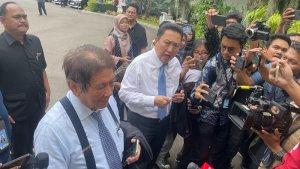 Anthony-Salim-dan-bos-Adaro-Boy-Thohir-di-Istana-Kepresidenan-321.jpg