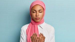 Bacaan Surat Al Kahfi Ayat 1-10 Arab Lengkap Tulisan Latin dan Artinya