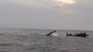 Kapal-Pelita-Harapan-Indah-Tenggelam-di-Bangka-Belitung.jpg