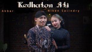 Chord Gitar dan Lirik Lagu Gadis Manis Kalimantan - Niken Salindry