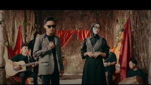 Chord Gitar Asing - Lavora, Wawes: Disik Ora Nyongko Kowe Ro Wong Liyo Aku Durung Nrimo Lan Legowo