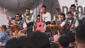 Lirik Lagu Rehat - Kunto Aji: Biarkanlah Semesta Bekerja Untukmu