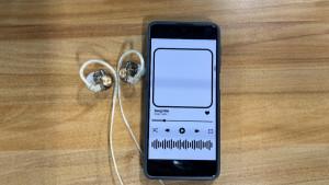 Lirik Lagu Bahagia / Kasmaran 2 - Budi Arsa: Sing Mekeneh Kal Nganggon Pelampiasan