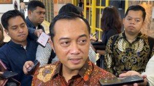 Prasetyo-Hadi-saat-ditemui-di-kompleks-parlemen.jpg