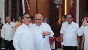 Rapat-Koordinasi-Terbatas-Bidang-Pangan-di-Gedung-Negara-Grahadi.jpg