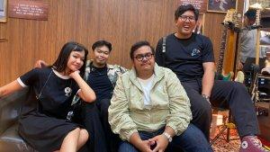 Chord & Lirik Lagu Am I Bothering You - Reality Club Lengkap dengan Kunci Gitar