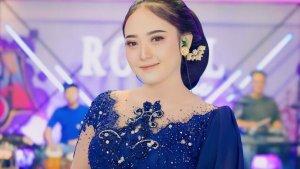 Lirik Lagu Kangen Mantan - Silvy Kumalasari: Rasane Pengen Ketemu