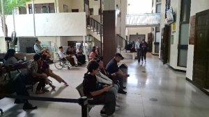 Suasana-pengunjung-di-Pengadilan-Negeri-Jakarta-Selatan.jpg