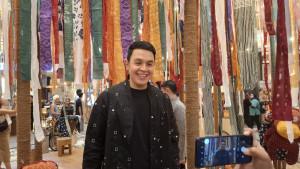 Chord Kunci Gitar & Lirik Lagu Langit Abu-abu - Tulus: di Bawah Basah Langit Abu-abu, Kau di Mana?