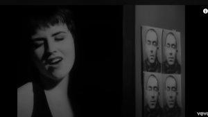 Terjemahan Lirik Lagu Linger - The Cranberries: If You, If You Could Return Don't Let It Burn