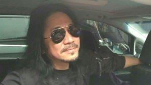 Chord Republik Fufufafa - Slank, Kunci Gitar Mudah & Lirik Lagu: Aku Lahir di Negeri Kacau Balau