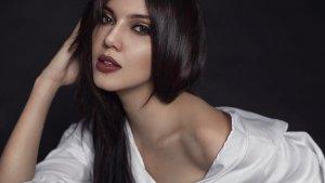 Lirik Lagu Aku Kangen Aku Rindu - Alexa Key: Aku Kangen Cium Kamu