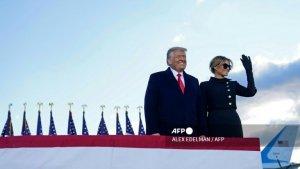 donald-trump-dan-melania-trump-joint-base-andrews.jpg