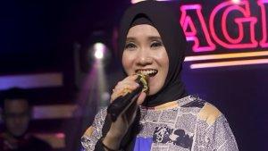 Chord Gitar Ngamen 5 - Eny Sagita: Tak Sawang-sawang Kowe Ganteng Tenan, Rasane Aku Pengen Kenalan