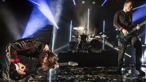 Terjemahan Lirik Lagu Time Is Running Out - Muse: I Won't Let You Bury It