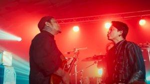 Kunci Gitar Lagu Patah Hati - Last Child: Tanpa Pelukanmu Kamarku Masih Berwangi Parfummu 