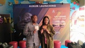 Chord Gitar Ko Cantik Sore - Apang & Near: Ko Tersenyum Manis di Depan Maya Semesta Pun Tahu Semua