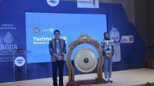 menteri-pariwisata-dan-ekonomi-kreatif-sandiaga-salahuddin-uno-aqua.jpg