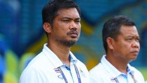 pelatih-thailand-di-sea-games-2023-issara-sritaro.jpg