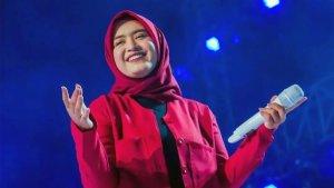 Kunci Gitar & Lirik Lagu Patgulipat - Woro Widowati: Adem Ayem Atiku Naliko Aku Ono Ning Sandingmu