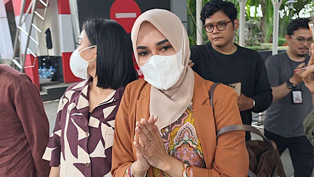 Usai Diperiksa KPK, Anggota DPRD Bengkulu Vinna Ledy Bungkam Soal Mobil dan Apartemen dari Swasta